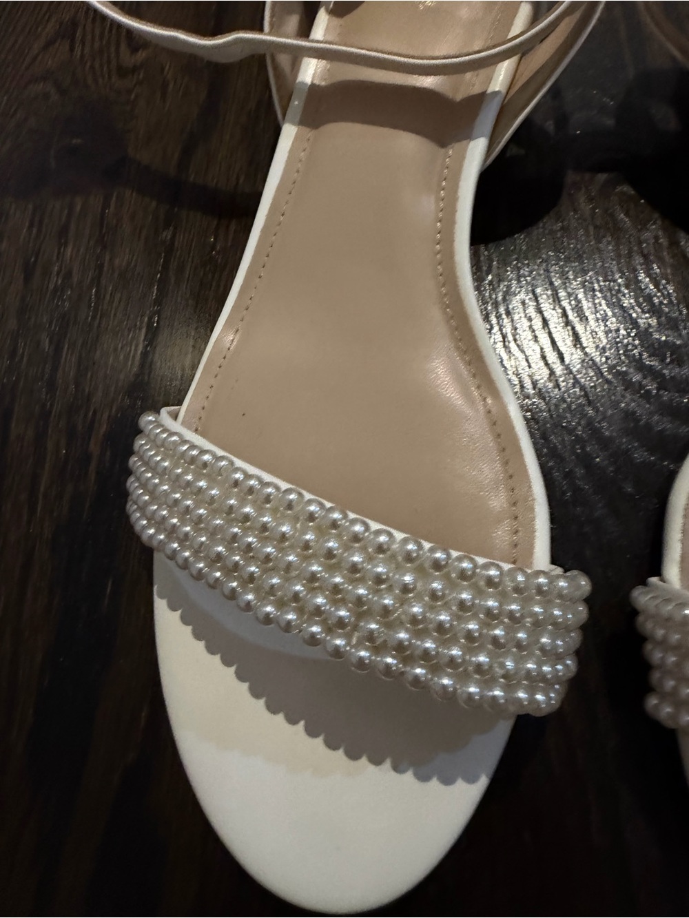 New Women's Ivory Pearl-Accent Low Block Heel Sandals bridal - Picture 3 of 8